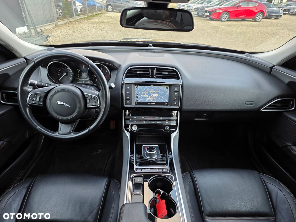 Jaguar XE E-Performance Portfolio - 11