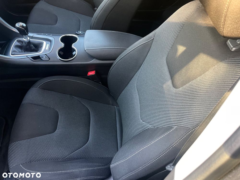 Ford Mondeo 2.0 TDCi Allrad Titanium - 11