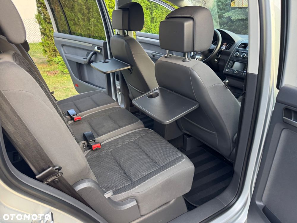 Volkswagen Touran 1.6 TDI DPF Trendline - 25
