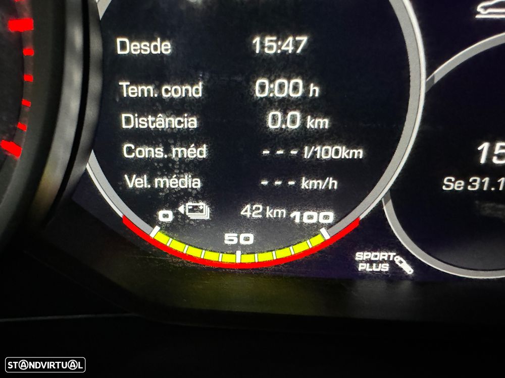 Porsche Panamera Sport Turismo 4 E-Hybrid - 8