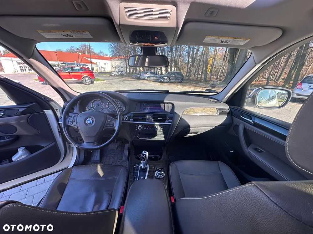 BMW X3 xDrive28i - 17