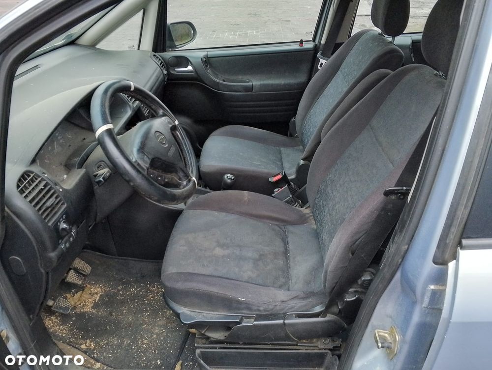 Opel Zafira A (99-03r.) 2.0 D 81KM. Silnik X20DTL / Y20DTL Skrzynia F23 lakier Z151/151/94L  . Cały na części. GWARANCJA !!!  Przód Tył Zestaw Komplet Drzwi Klapa Zderzak Błotnik Maska Grill Atrapa Szyba Pas Lampa Lusterko Boczki Fotel Kanapa Kokpit Deska Rozdzielcza Przełącznik Włącznik Sterownik Przewody Wiązka Instalacja Moduł Komputer Czujnik Listwa Pompa Alternator Wtryski Głowica Rozrusznik Kompresor Sprzęgło Dwumas Silnik Skrzynia ABS Klimatyzacji Paliwa Wspomagania Kolektor Turbina Przepustnica Zawór Chłodnica Koło Hak Belka Sanki Zawieszenie Mcpherson Półoś Amortyzator Wydech Tłumik Zacisk Most - 7
