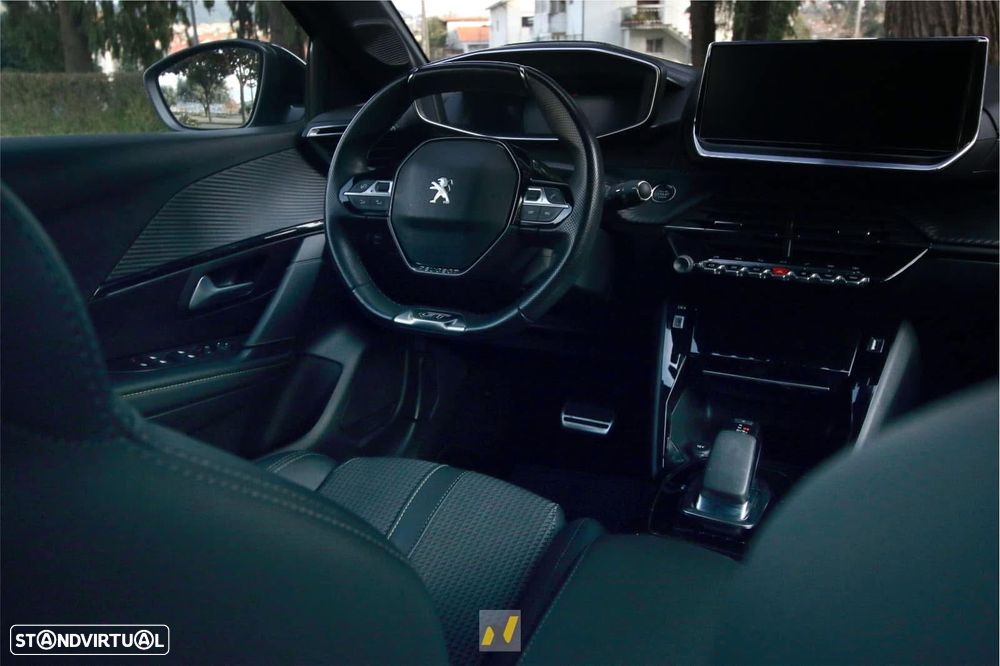 Peugeot e-208 50 kWh GT - 19