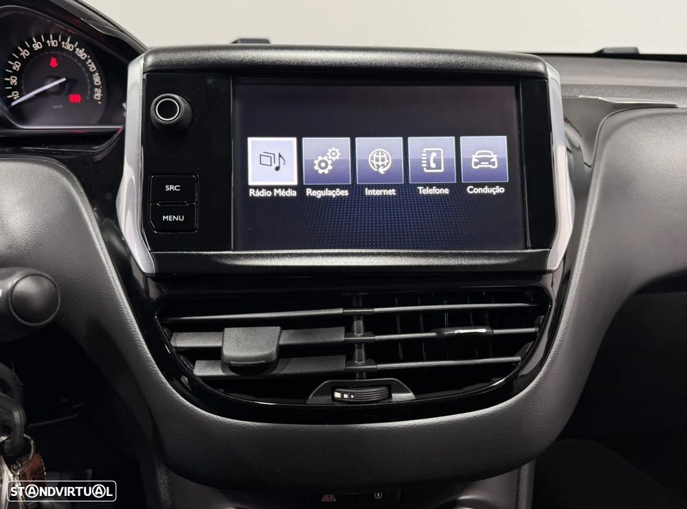 Peugeot 208 1.2 PureTech Style - 28