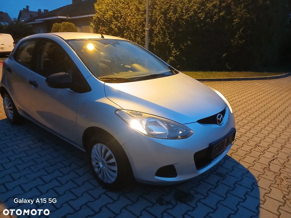 Mazda 2 - 3