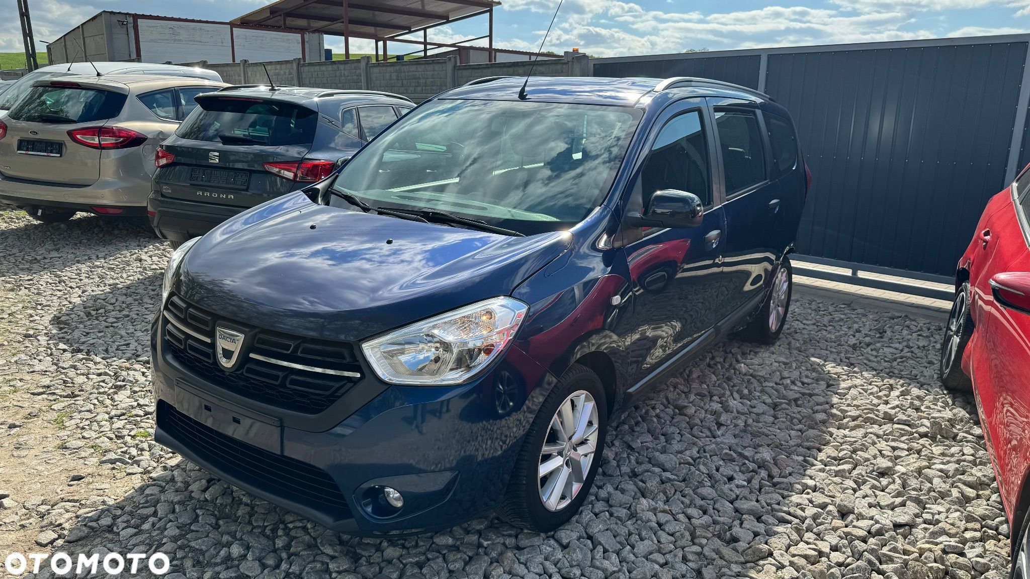 Dacia Lodgy 1.6 SCe Laureate S&S - 1