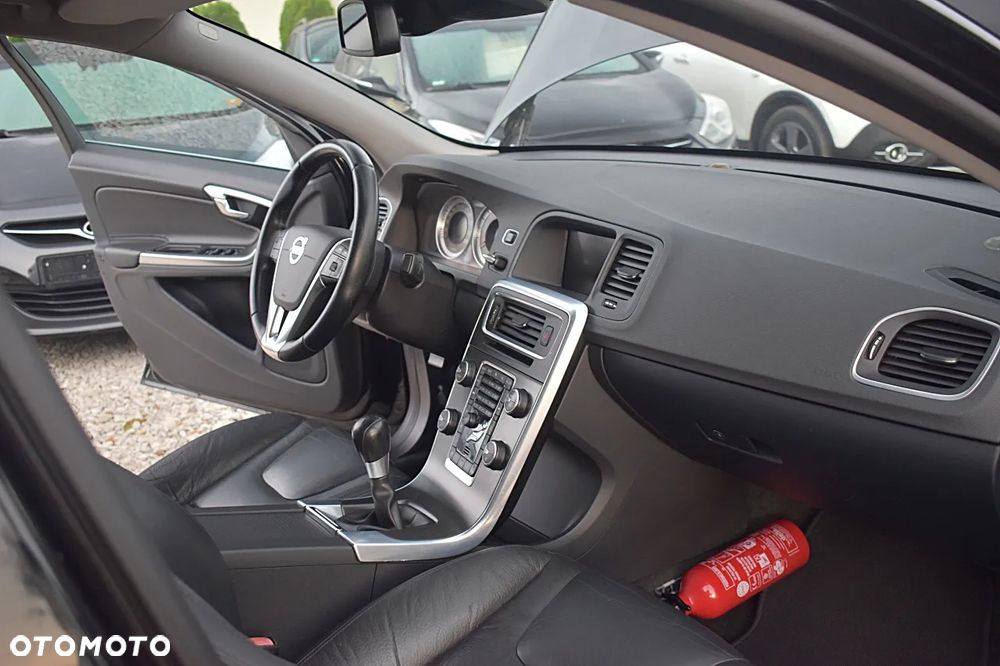 Volvo S60 D4 Momentum - 23
