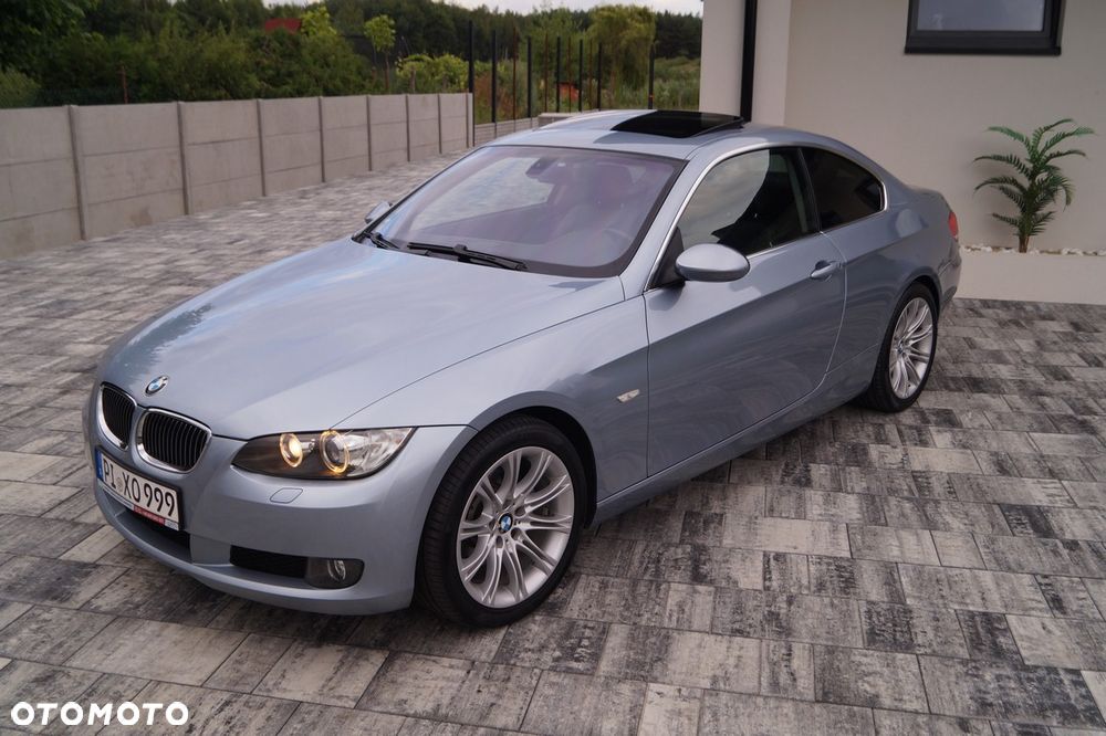 BMW Seria 3 325i - 1