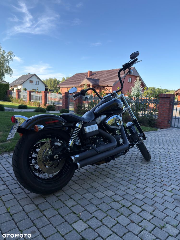 Harley-Davidson Dyna Street Bob - 6