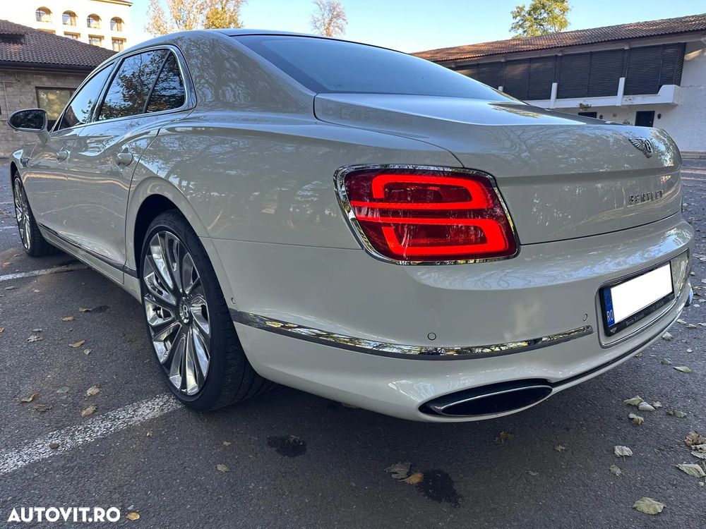 Bentley Flying Spur - 4