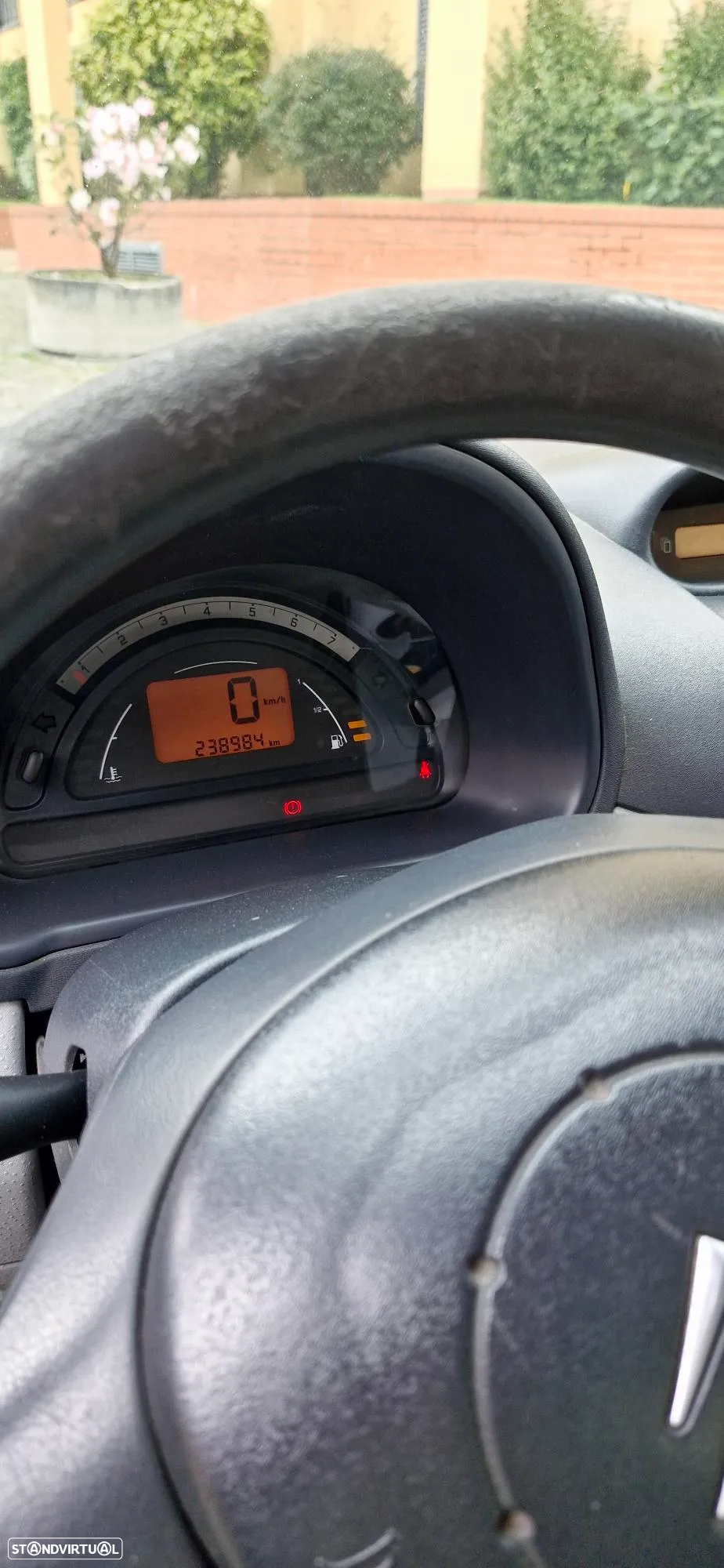 Citroën C3 1.4 HDi 16V Exclusive - 8