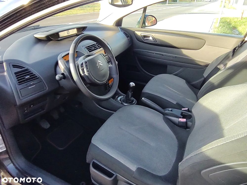 Citroën C4 Coupe 1.6 16V VTR - 23