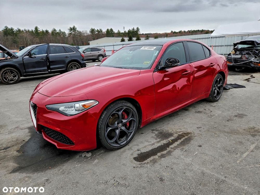 Alfa Romeo Giulia - 1