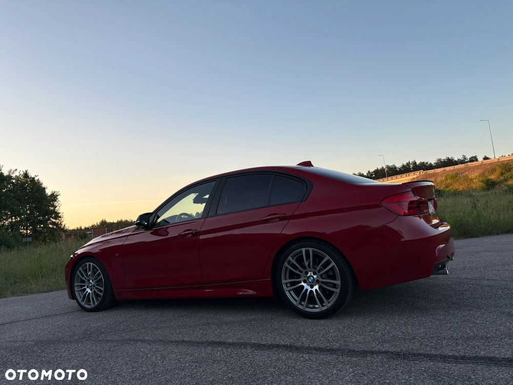 BMW Seria 3 340i xDrive Edition M Sport Shadow - 23