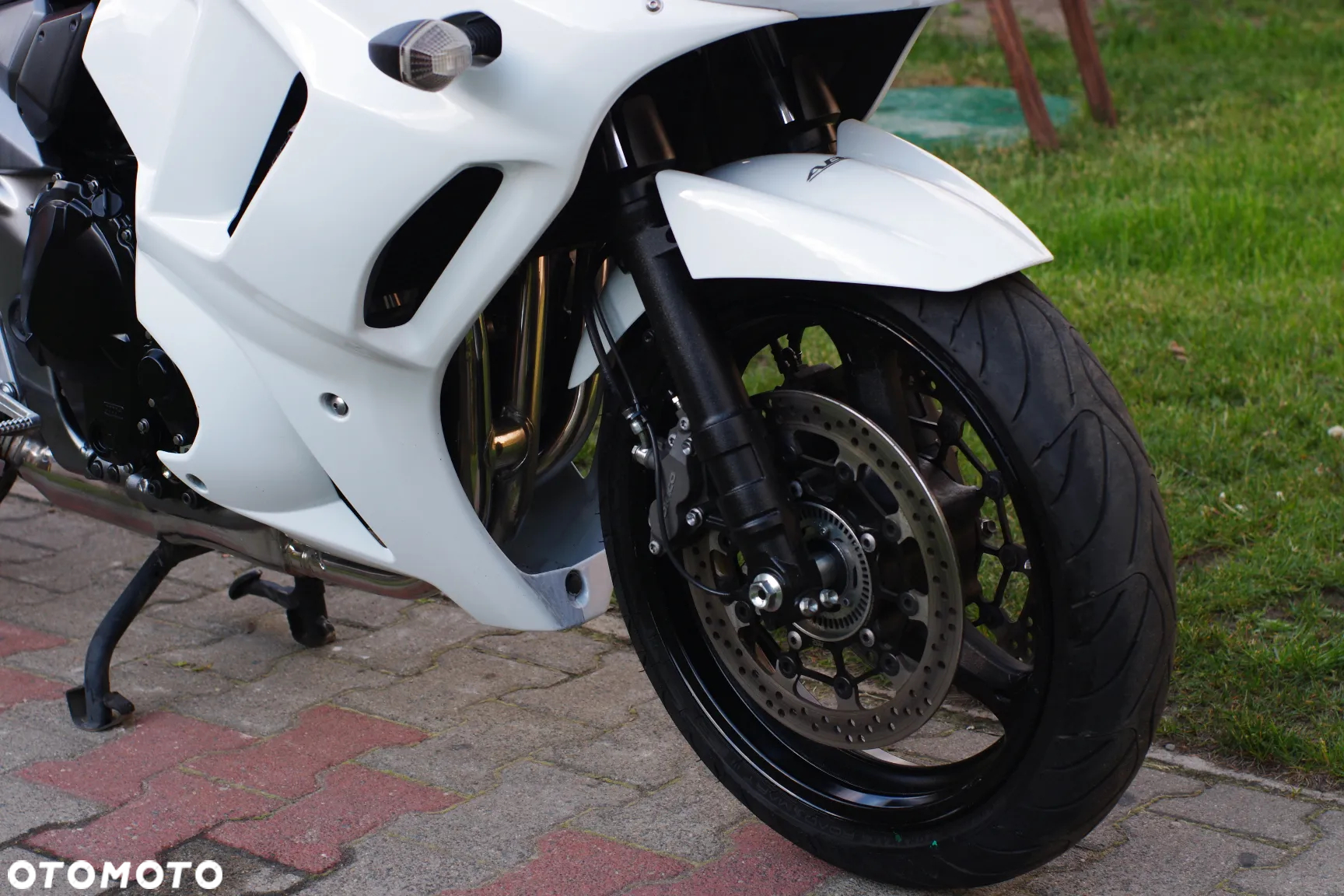 Suzuki GSX - 14