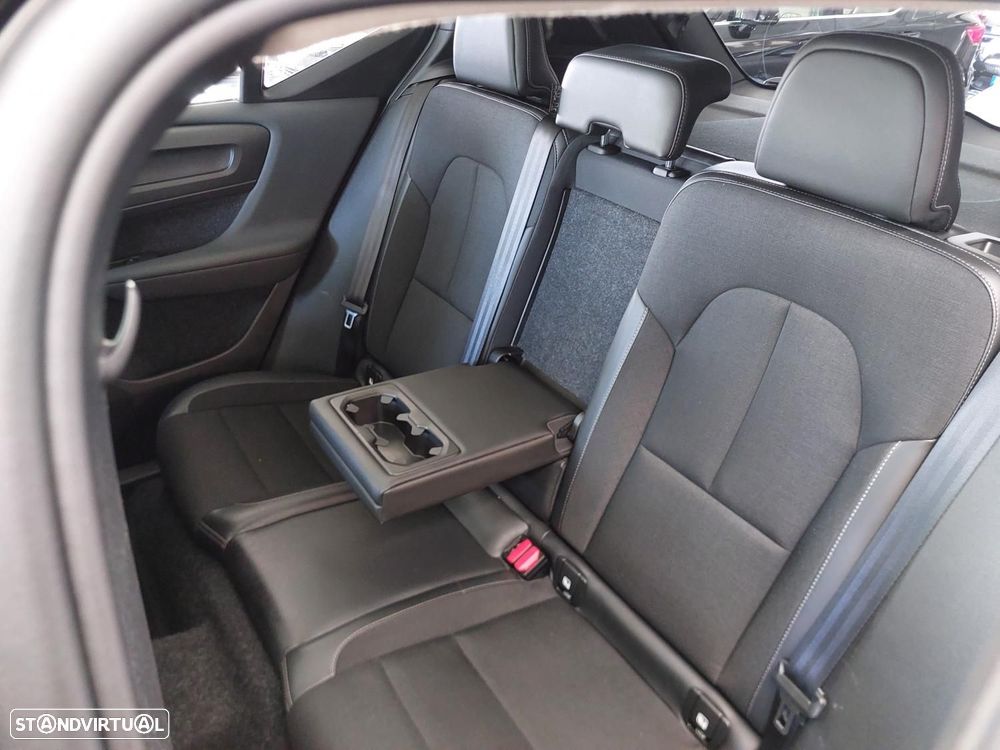 Volvo XC 40 1.5 T5 PHEV Momentum Plus - 22