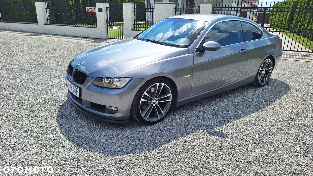 BMW Seria 3 325i - 1