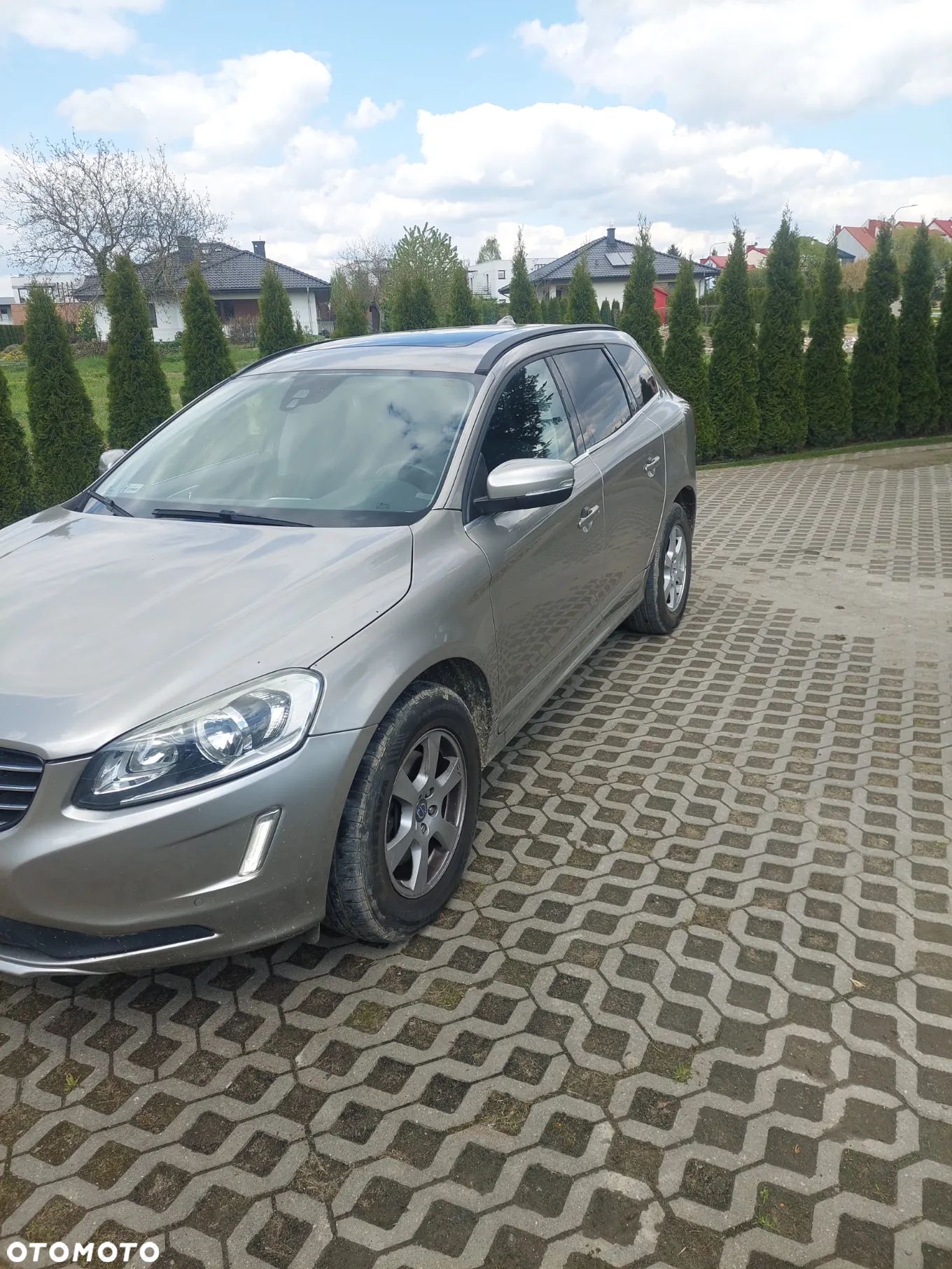 Volvo XC 60 D4 Drive-E Momentum - 1
