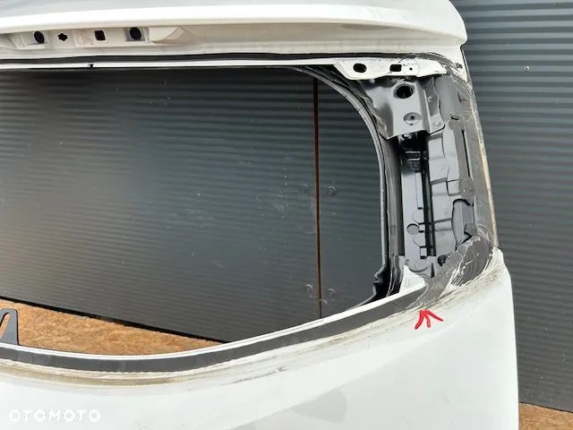TOYOTA COROLLA E21 KOMBI klapa bagażnika - 4