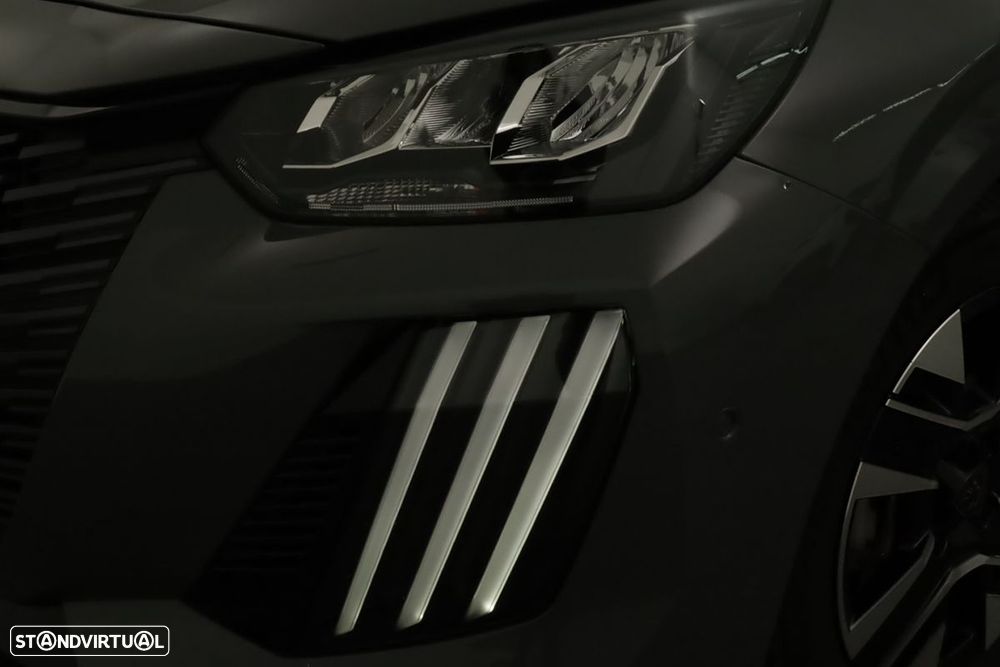 Peugeot 208 1.2 PureTech Allure - 6