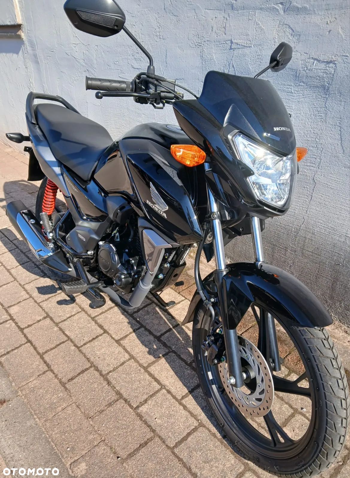 Honda CBF - 1
