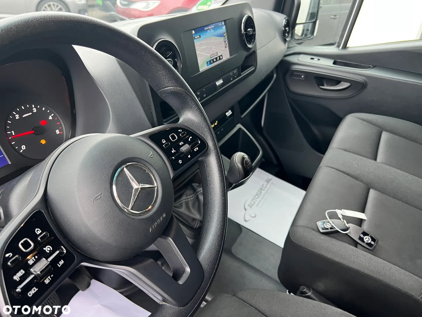 Mercedes-Benz Sprinter - 9