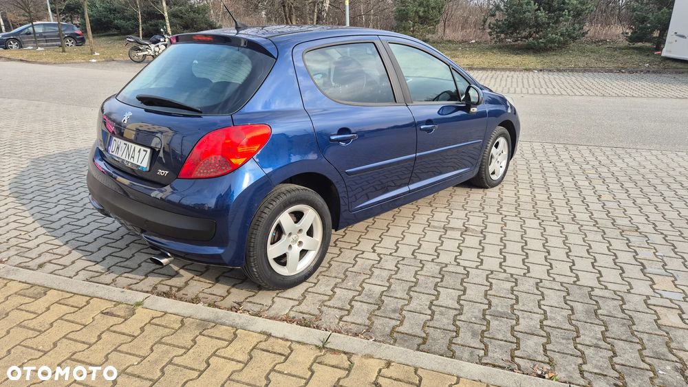 Peugeot 207 - 4