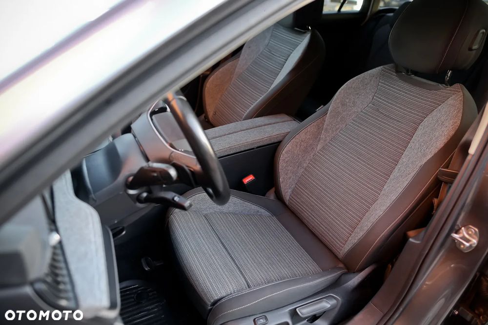 Skoda Superb 2.0 TDI SCR Selection DSG - 21