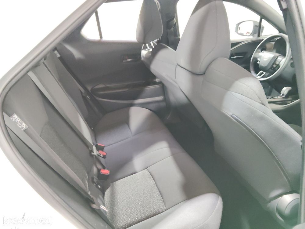 Toyota C-HR - 8
