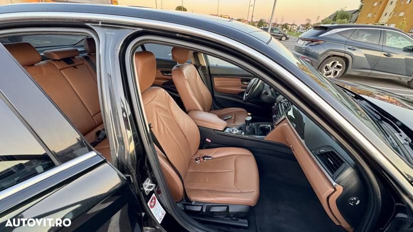 BMW Seria 3 320d - 4