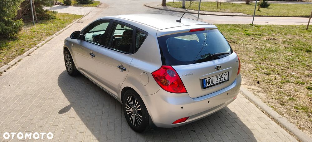 Kia Ceed 1.6 Crdi Comfort + - 14