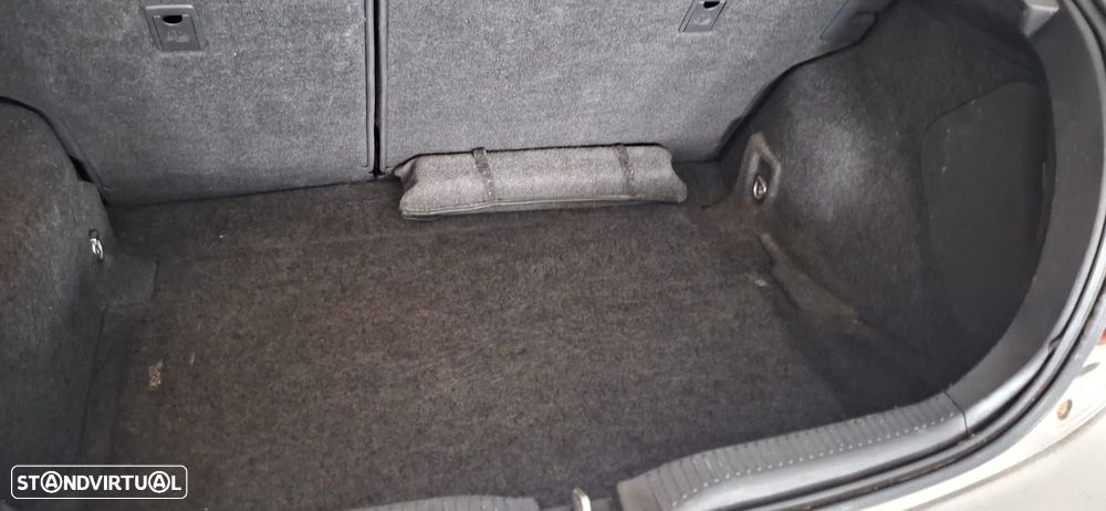 Toyota Auris 1.4 D-4D Sol - 8