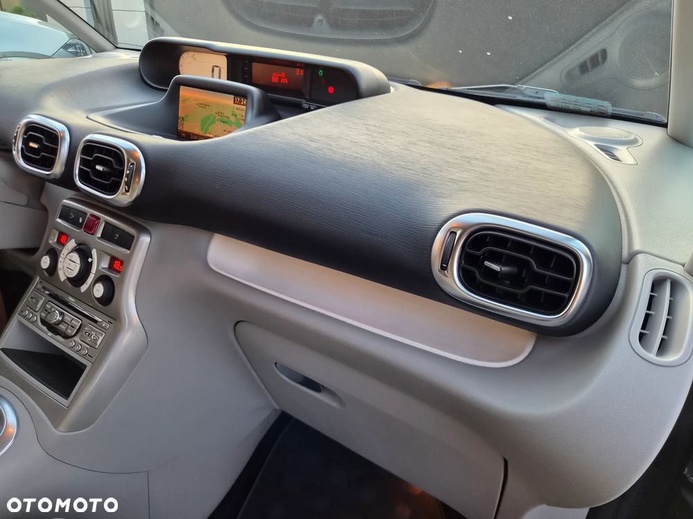 Citroën C3 Picasso 1.6i Exclusive - 25