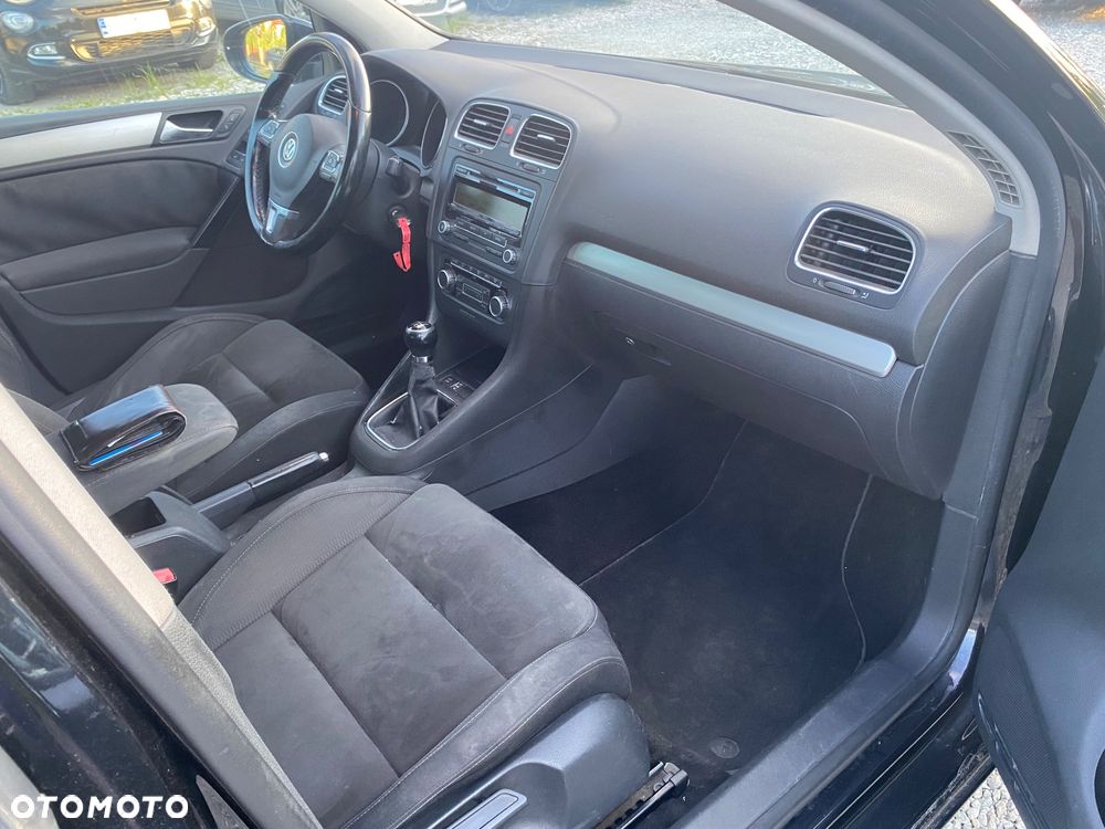 Volkswagen Golf 1.6 Highline - 24