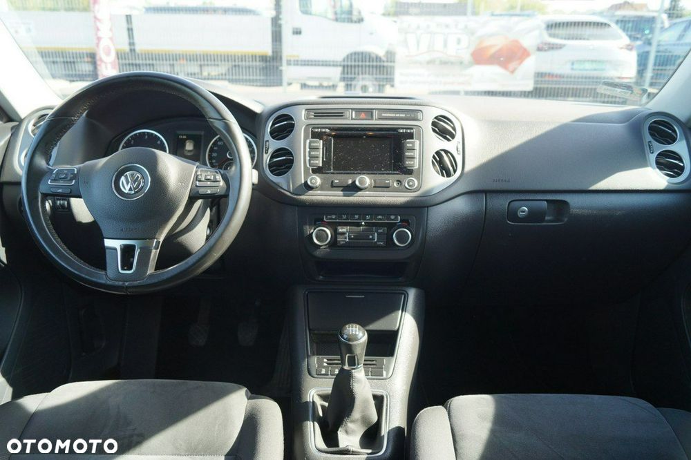 Volkswagen Tiguan - 19