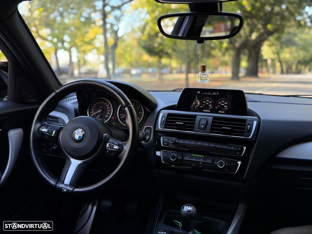 BMW 118 d Pack M - 13