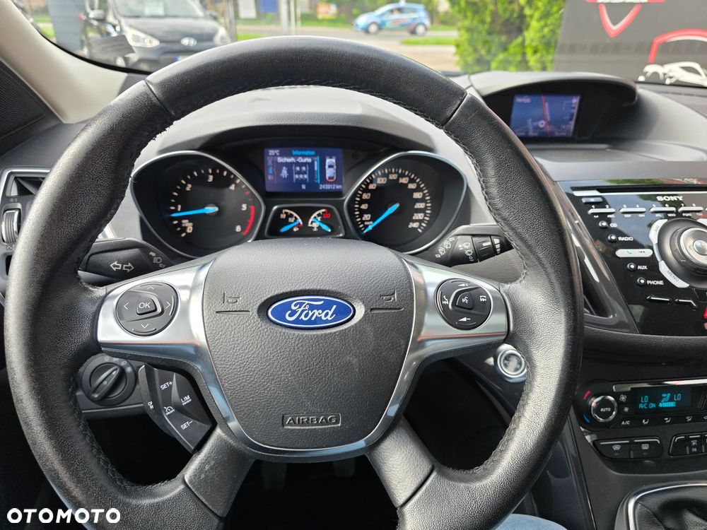 Ford Kuga 2.0 TDCi 2x4 Titanium - 21