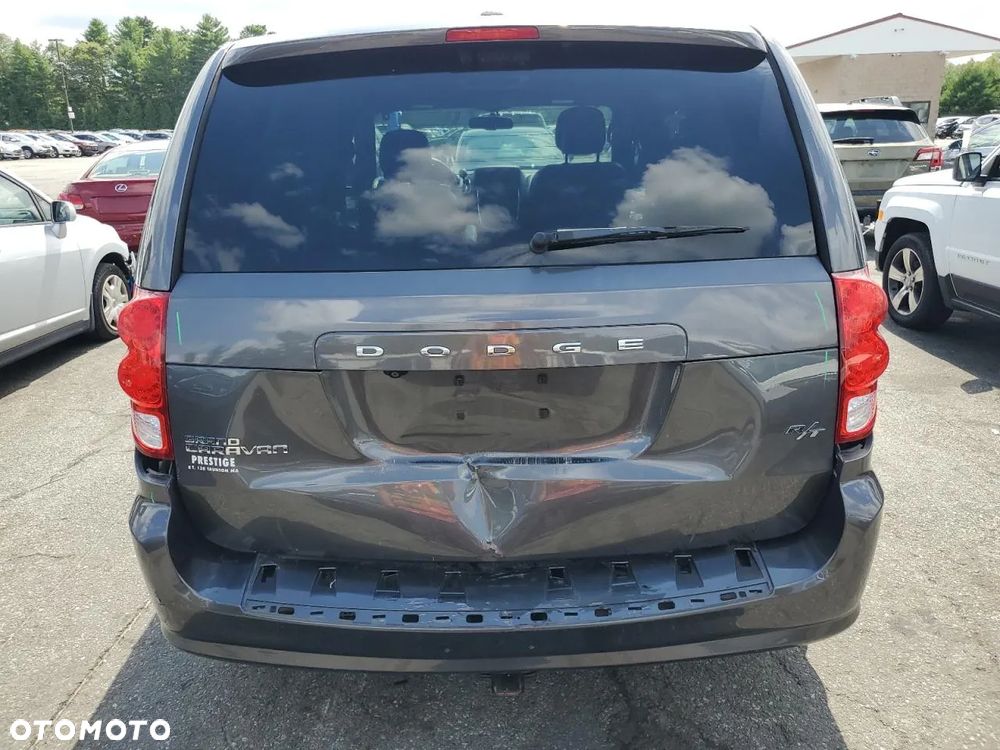 Dodge Grand Caravan 3.6 R/T - 5