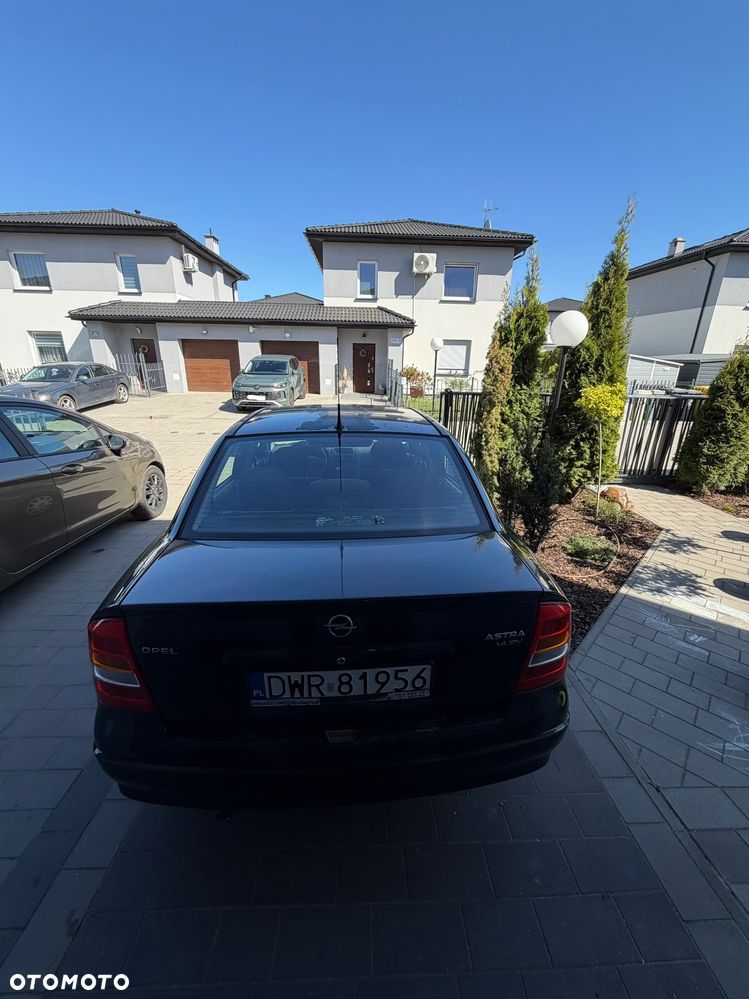Opel Astra - 8