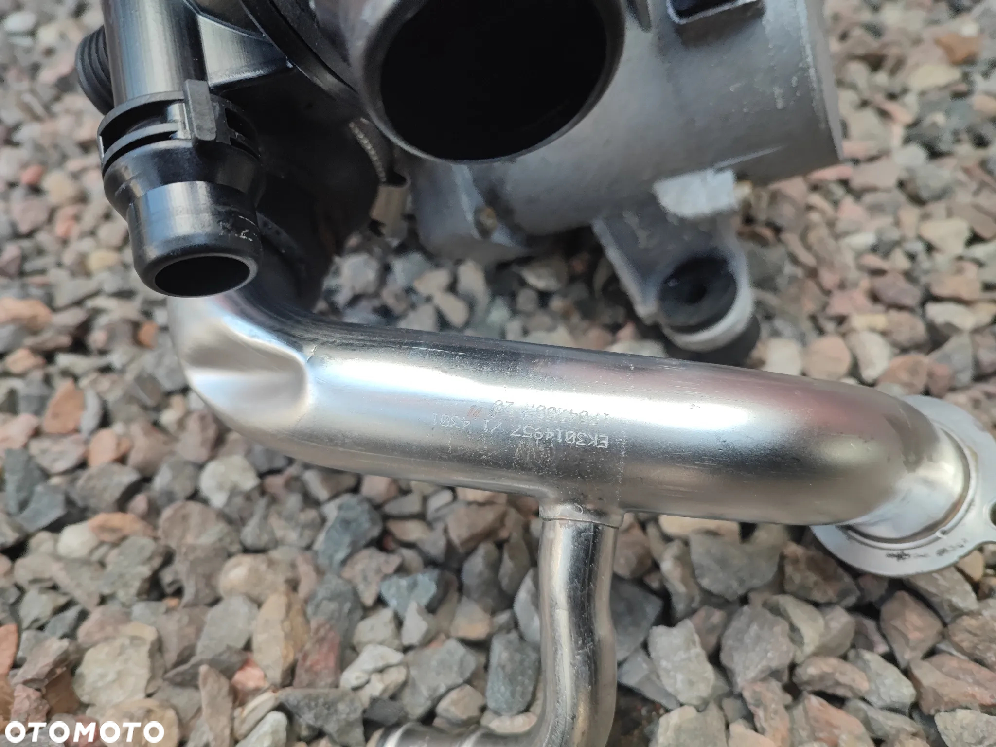 BMW E90 / E92 / E82 / E81 / E93 / E92LCI / E87 ORYGINALNA ELEKTRYCZNA POMPA WODY + TERMOASTAT DO SILNIKÓW GAMY N43 ( 1.8i / 2.0i ) O NR.  11 51 7 586 929 / 11 53 8 671 515 / 11 53 7 552 403 OEM SPRAWNA W 100% - 13
