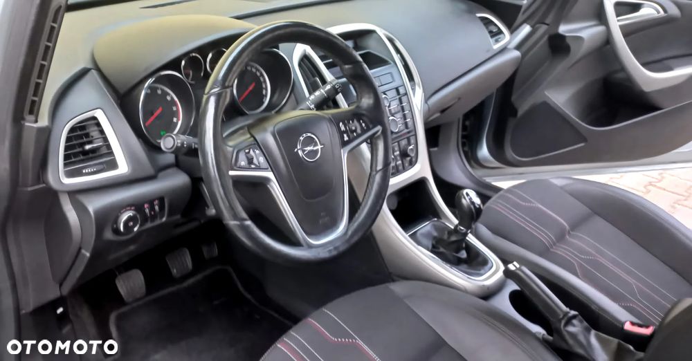 Opel Astra 1.4 Turbo Exklusiv - 5