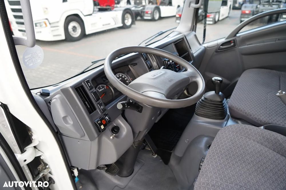 Isuzu M21 / 120 CP / 3,25 M TRANSMISIE / TWIN / + PALGINGER PK 2900 B / 990 KG CAPACITATE DE RIDICARE / ATINGERE 6,2 M / 2021 - 24