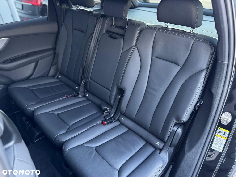 Audi Q7 - 24