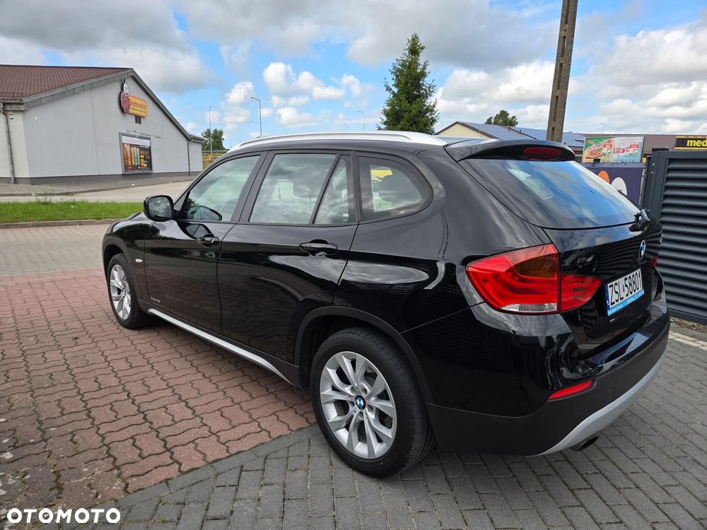 BMW X1 sDrive18i - 16