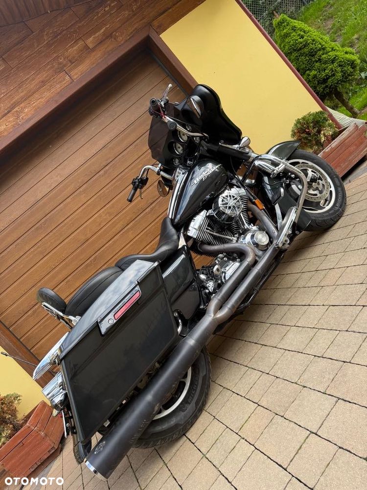 Harley-Davidson Touring Street Glide - 9