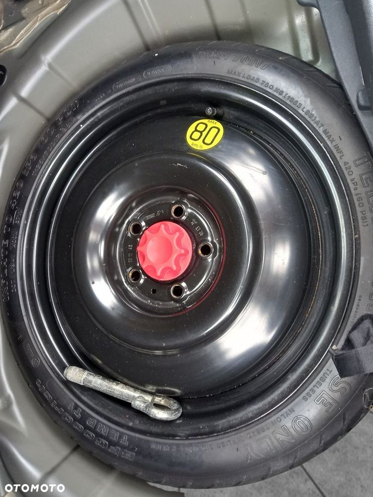 Toyota Auris 1.33 VVT-i Active - 13