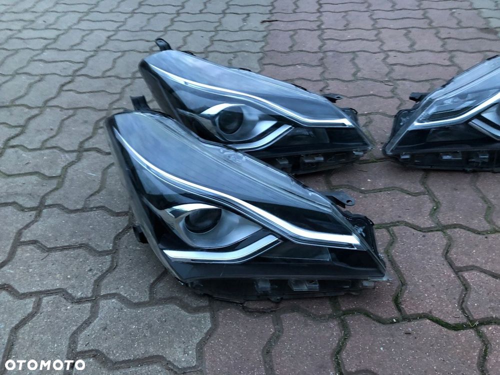 LAMPA PRZÓD LEWA TOYOTA YARIS III 3 LIFT - 2
