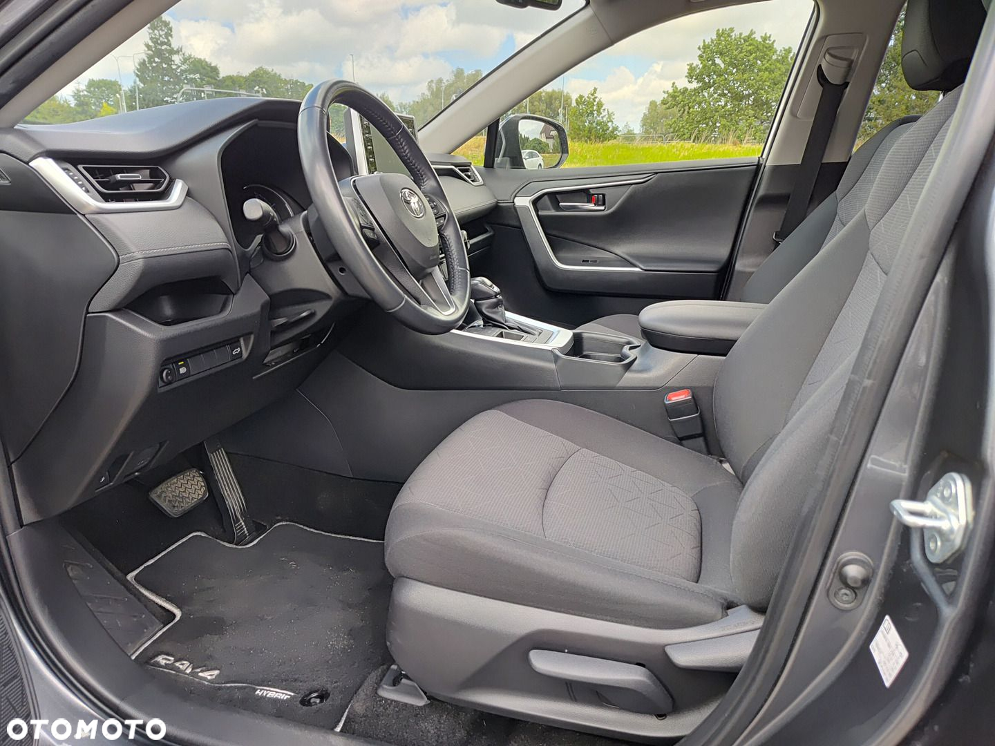 Toyota RAV4 - 11