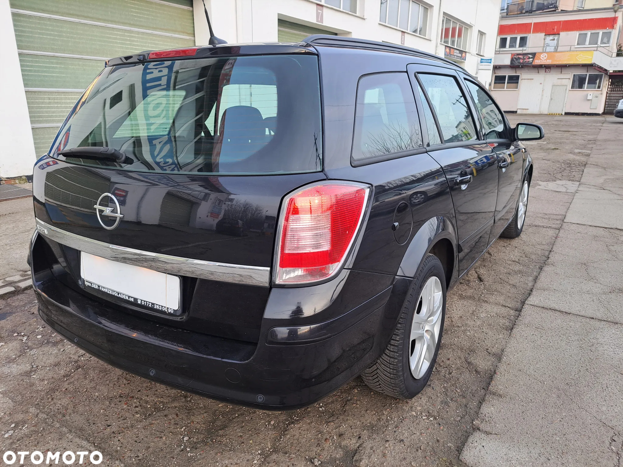 Opel Astra 1.6 Caravan NAVI - 38