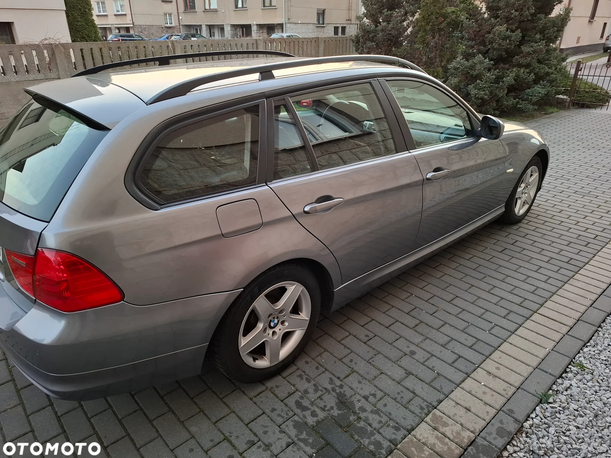 BMW Seria 3 318d DPF Touring - 8